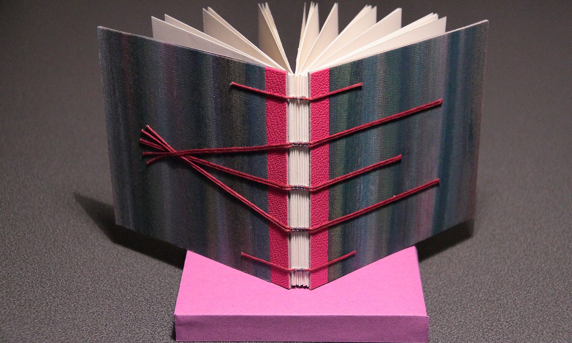 Monique Oswald – De la page au livre