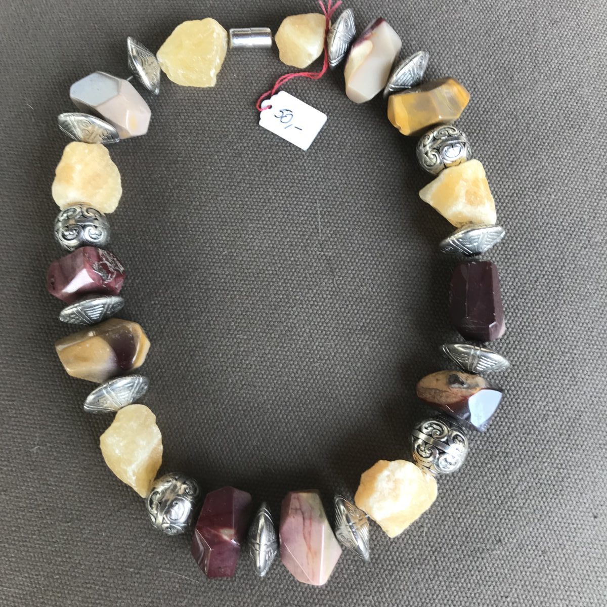 Géraldine von Hörde – Bijoux en pierres naturelles