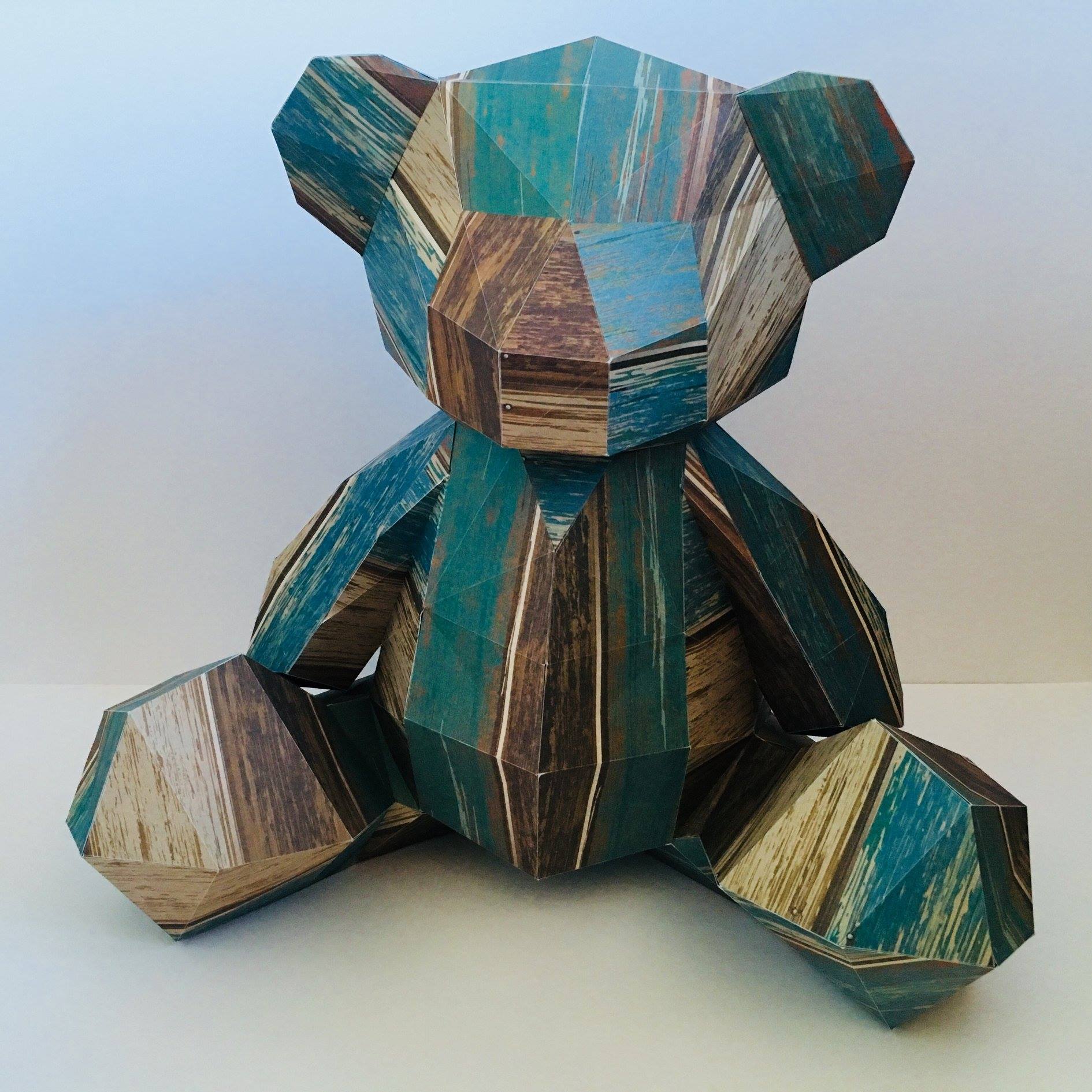 Colle, Papiers, Ciseaux – Papercraft