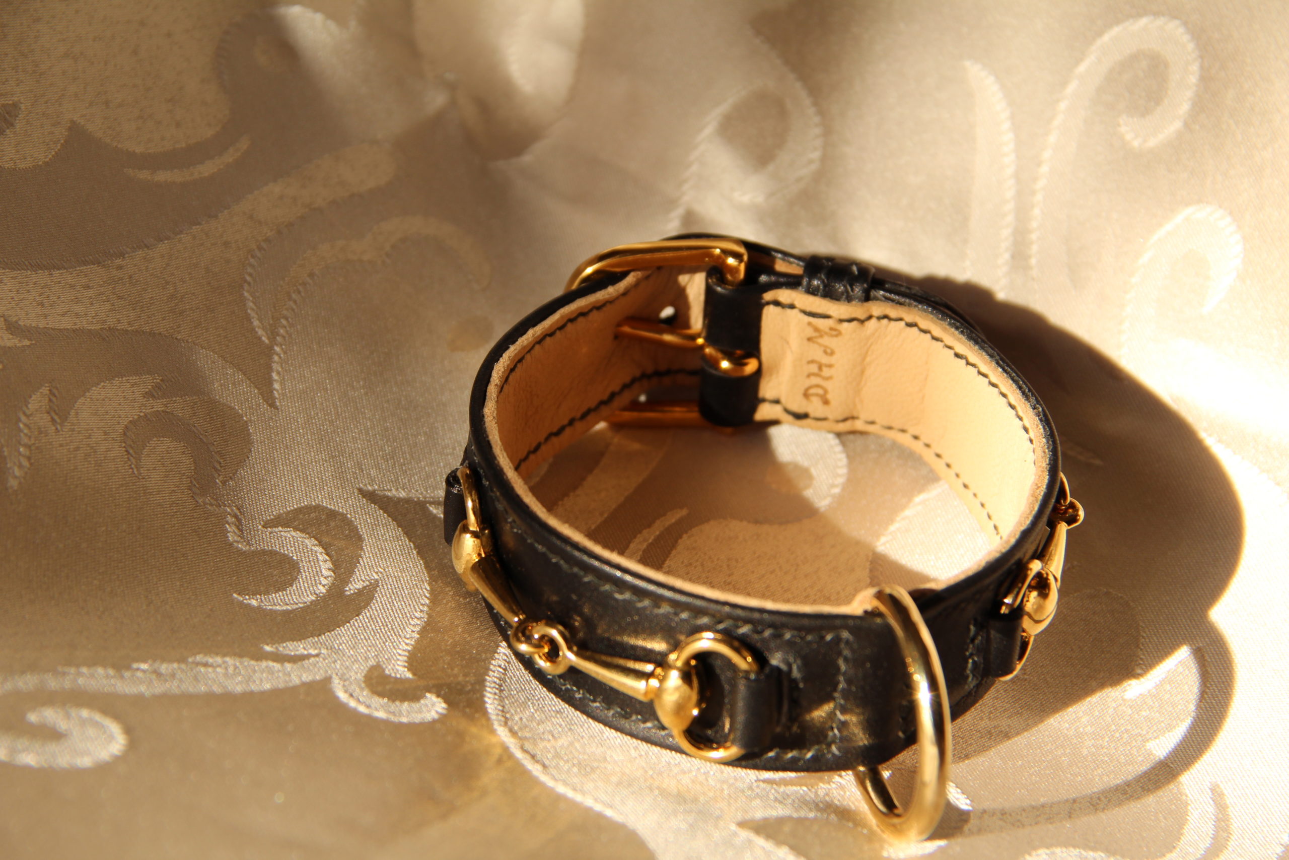 Atelier cuir DHM – Création et article sur mesure