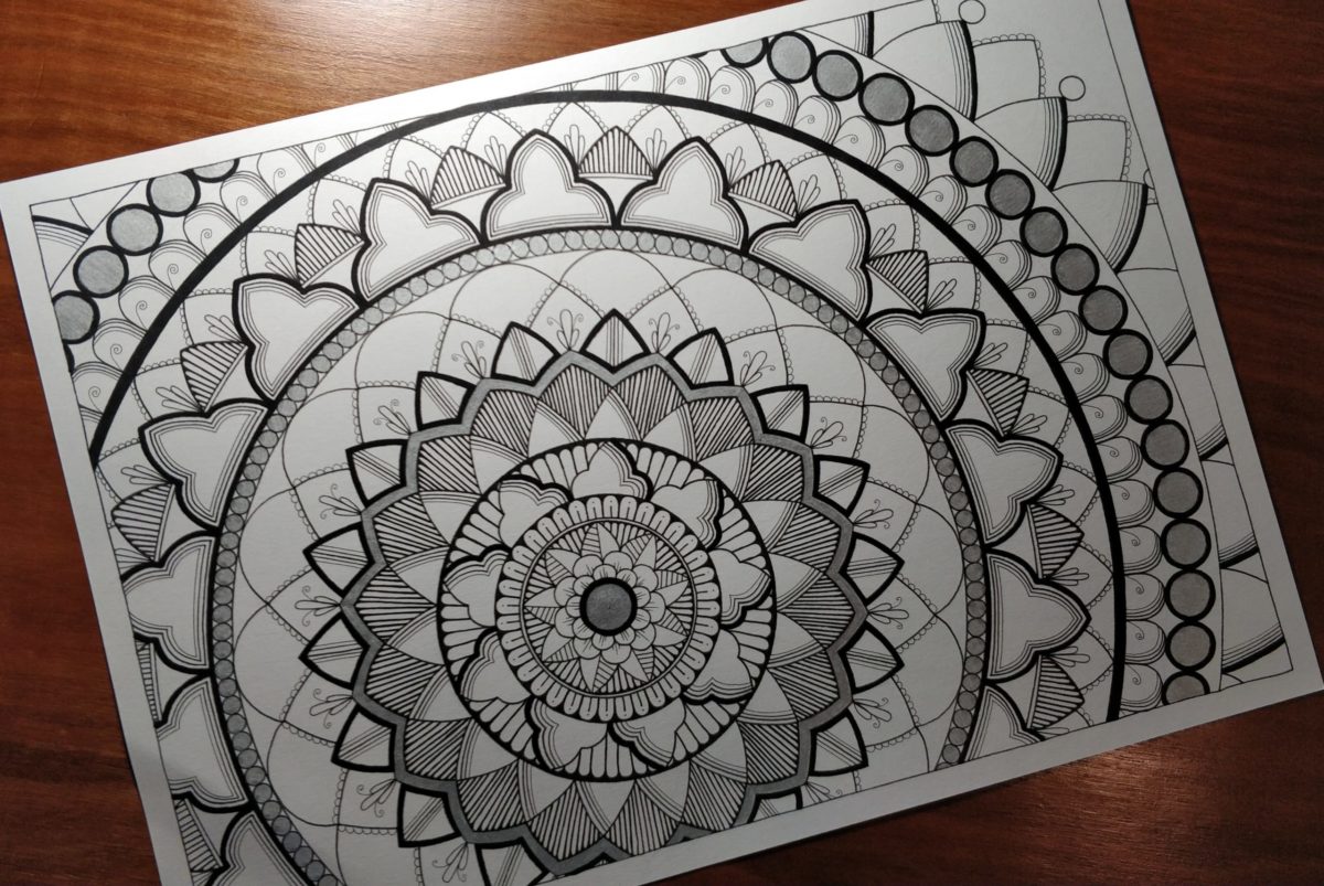 Mes Petits Dimanches Bleus – Dessins et créations à partir de mandalas