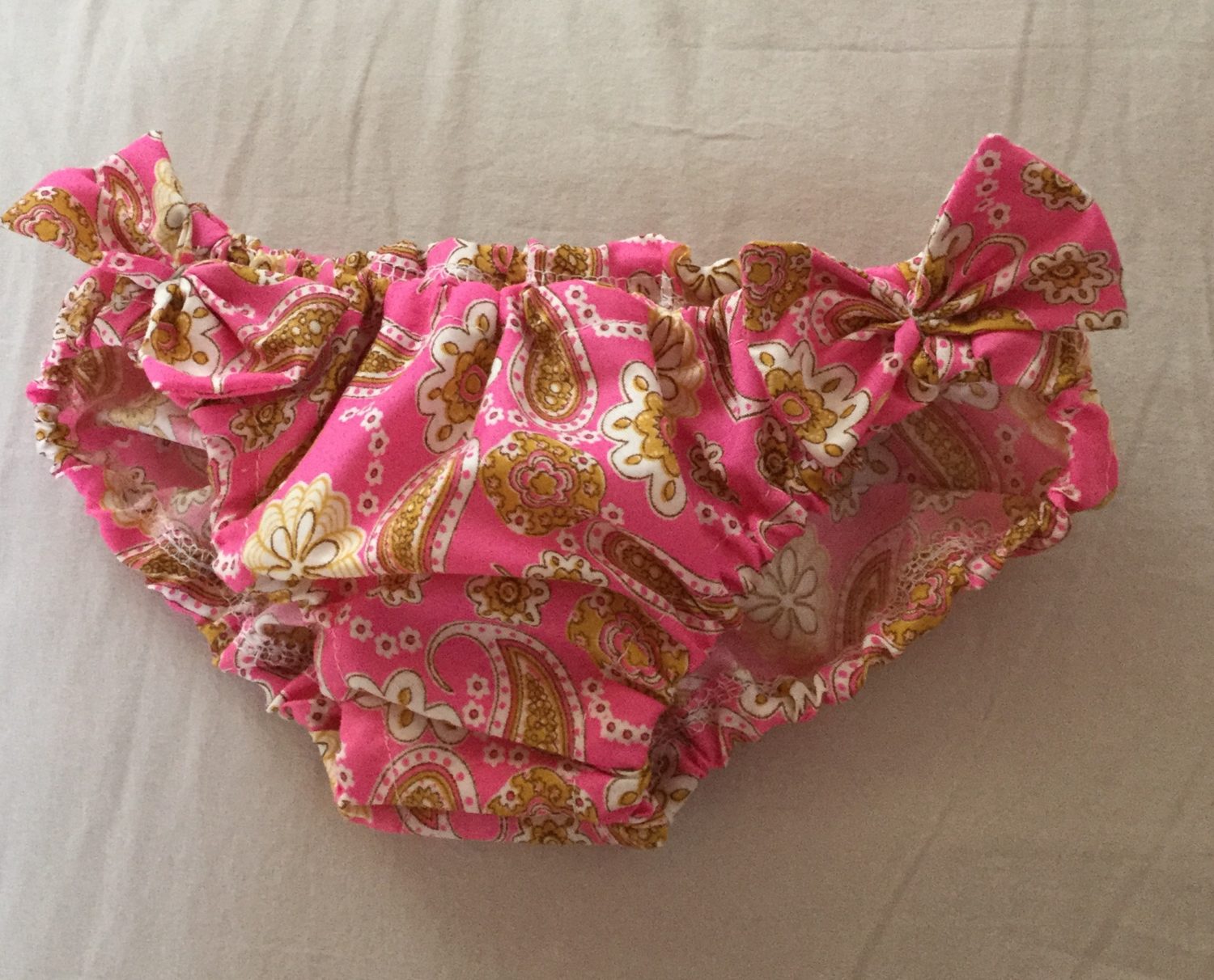 LES BAMBINS par Brigitte Puget – Confection pour bébé et enfant