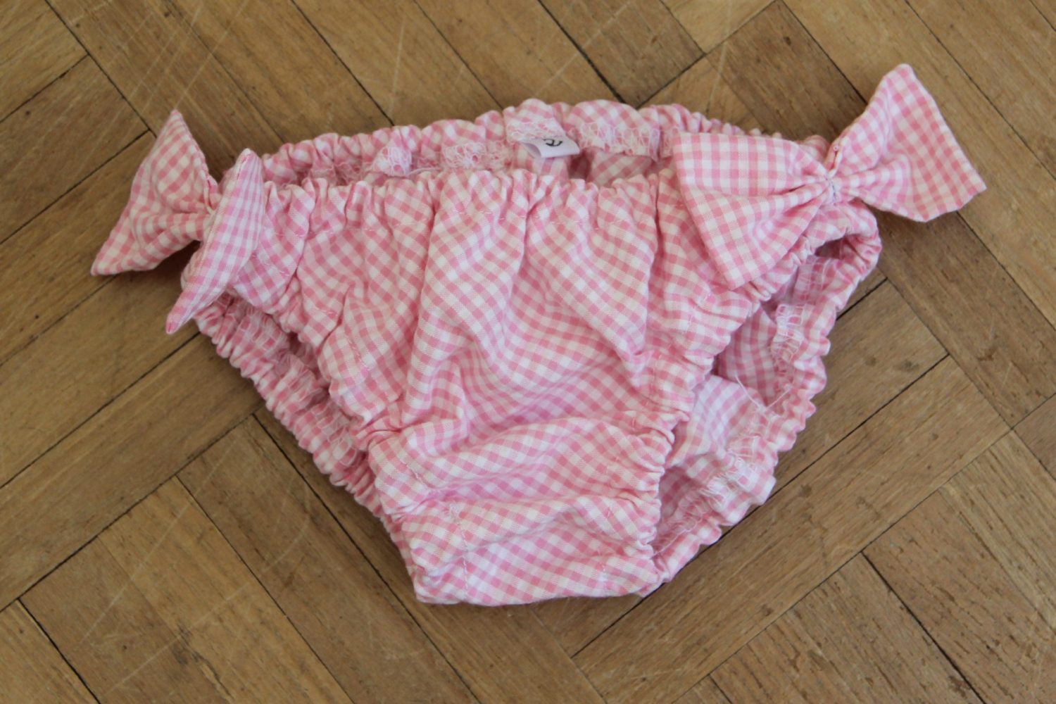 LES BAMBINS par Brigitte Puget – Confection pour bébé et enfant