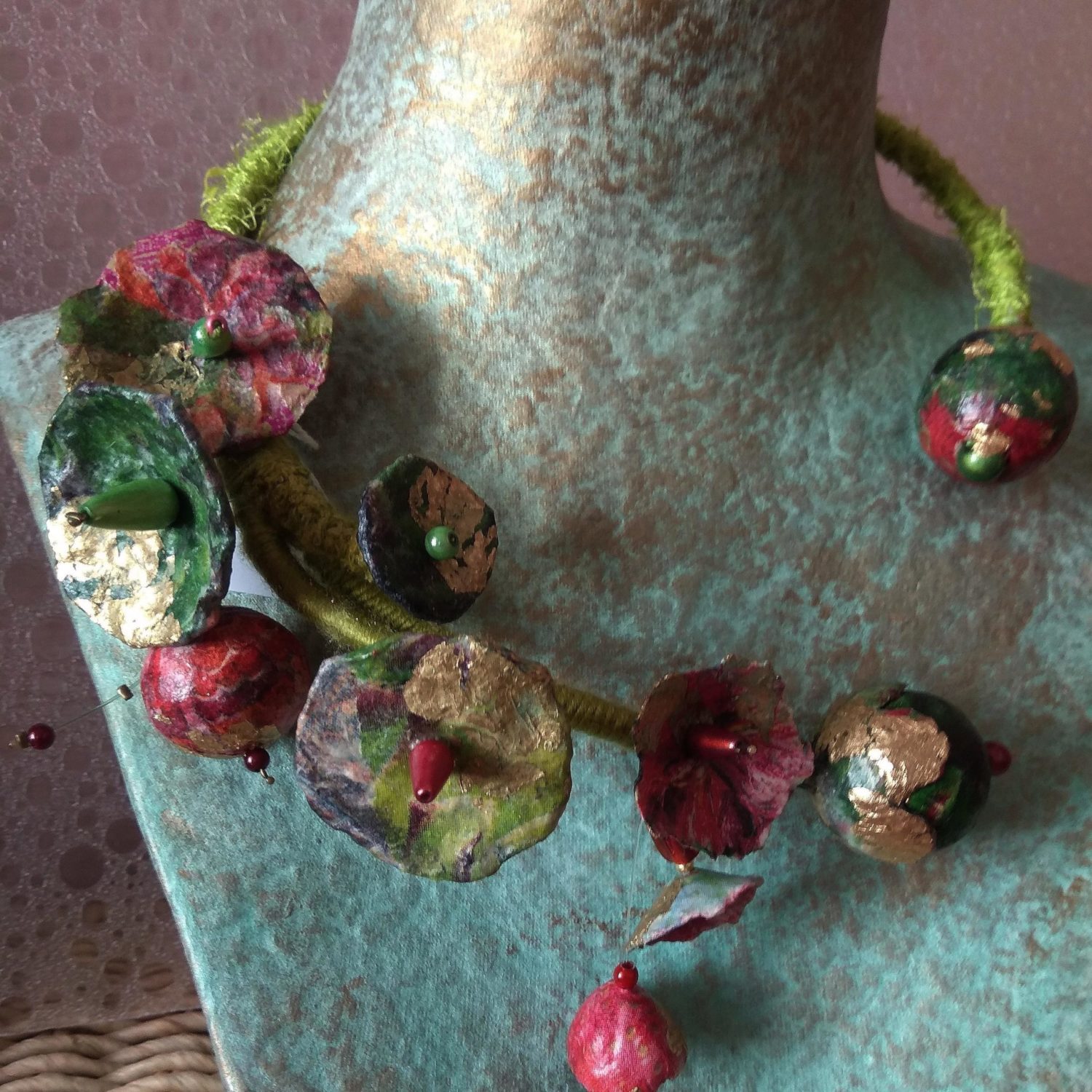 Defilenfibre – Ligne de vêtements et de bijoux
