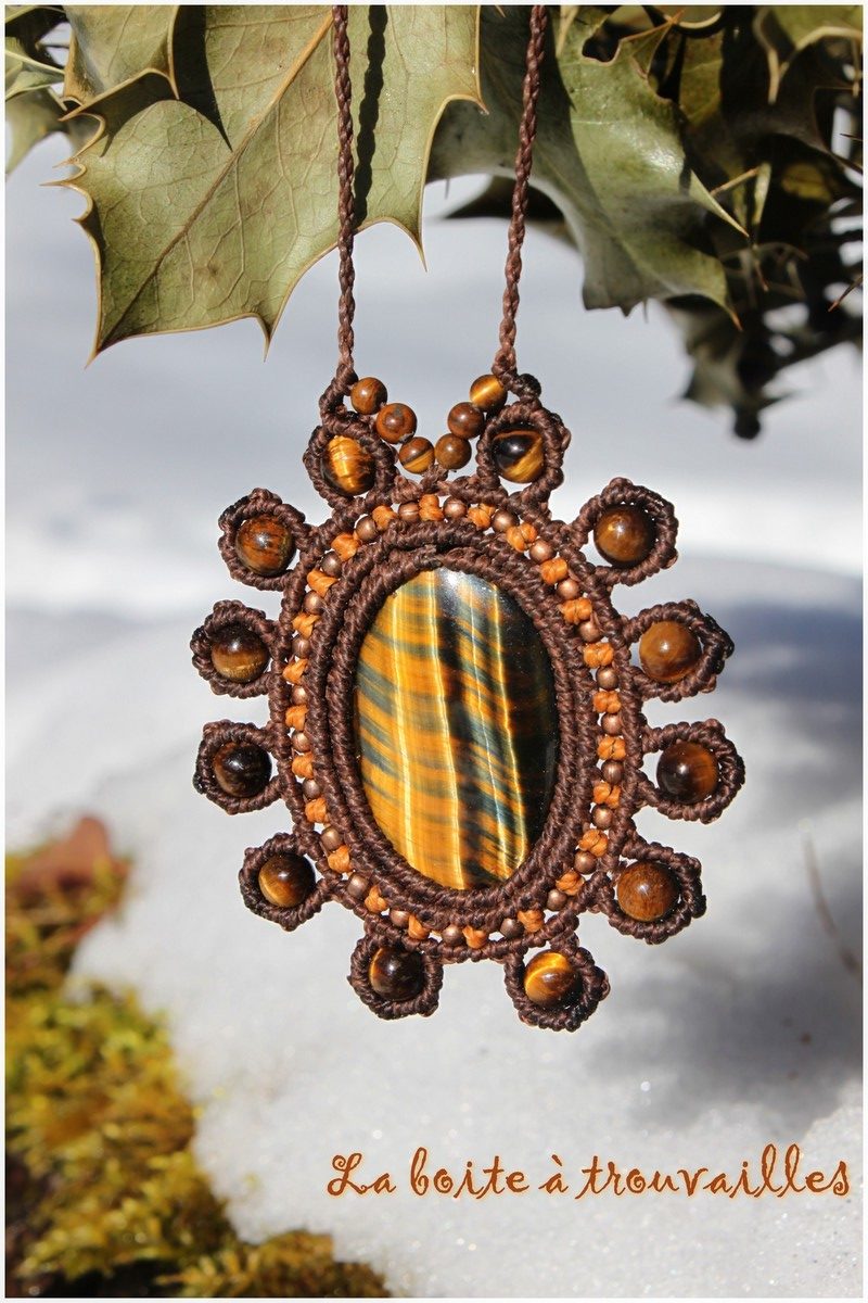 La boite à trouvailles – Bijoux en macramé