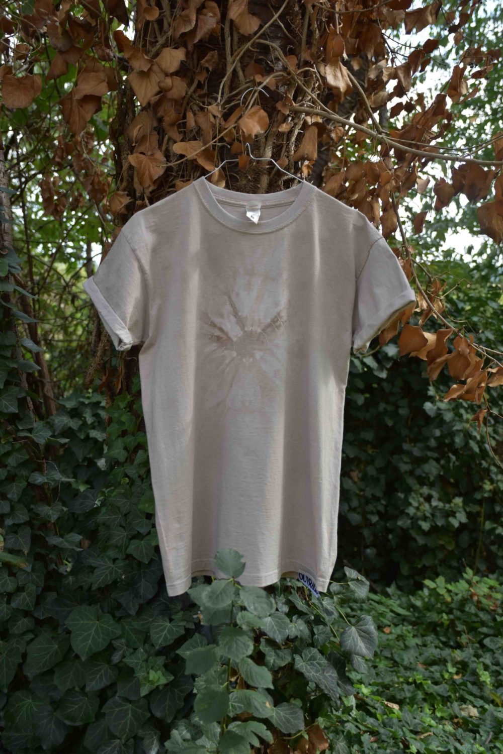 Ouvrage – Vêtements et accessoires artisanaux