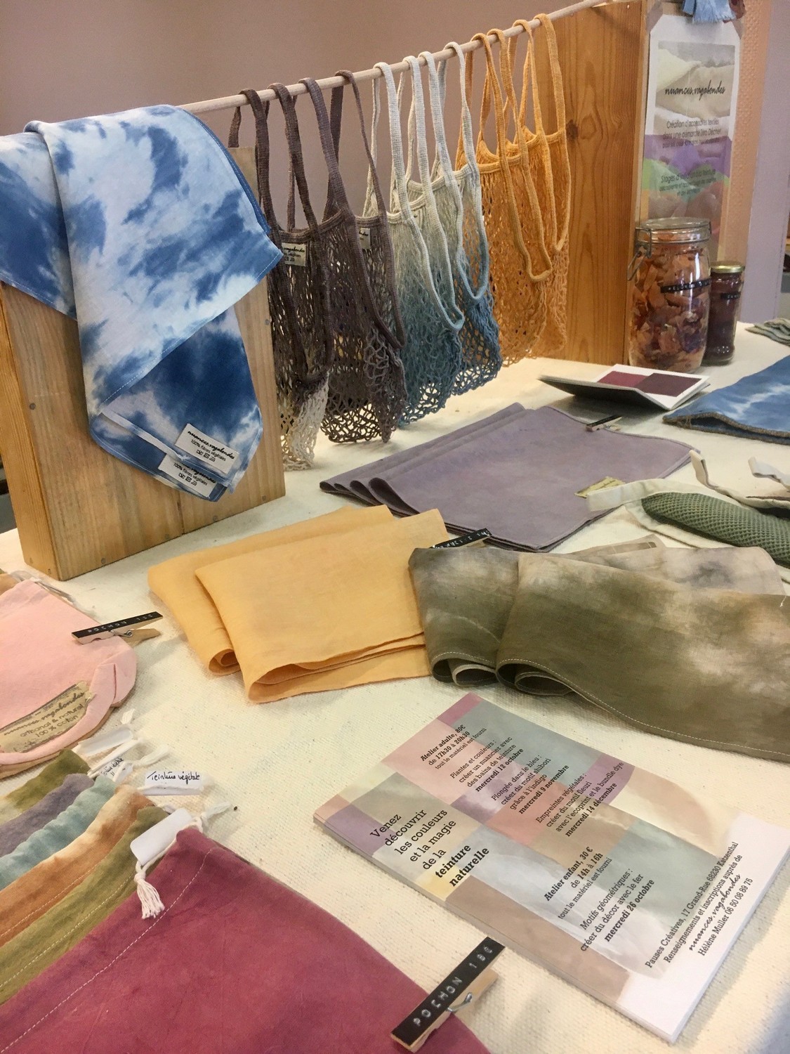 Nuances Vagabondes – Artisanat textile et teintures naturelles
