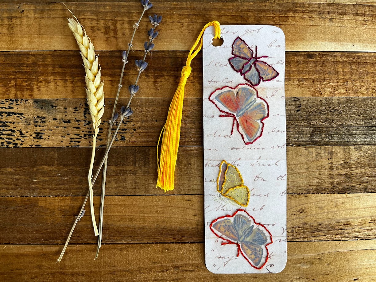 Paola Pinones – Broderie et Doudou