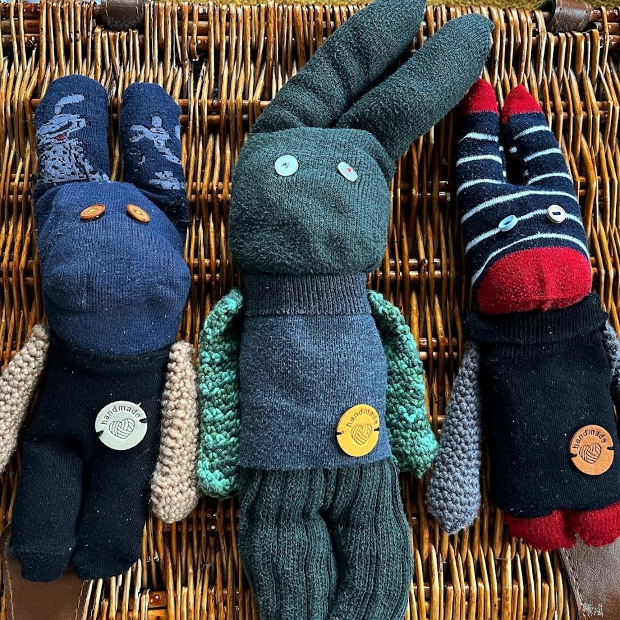 Paola Pinones – Broderie et Doudou