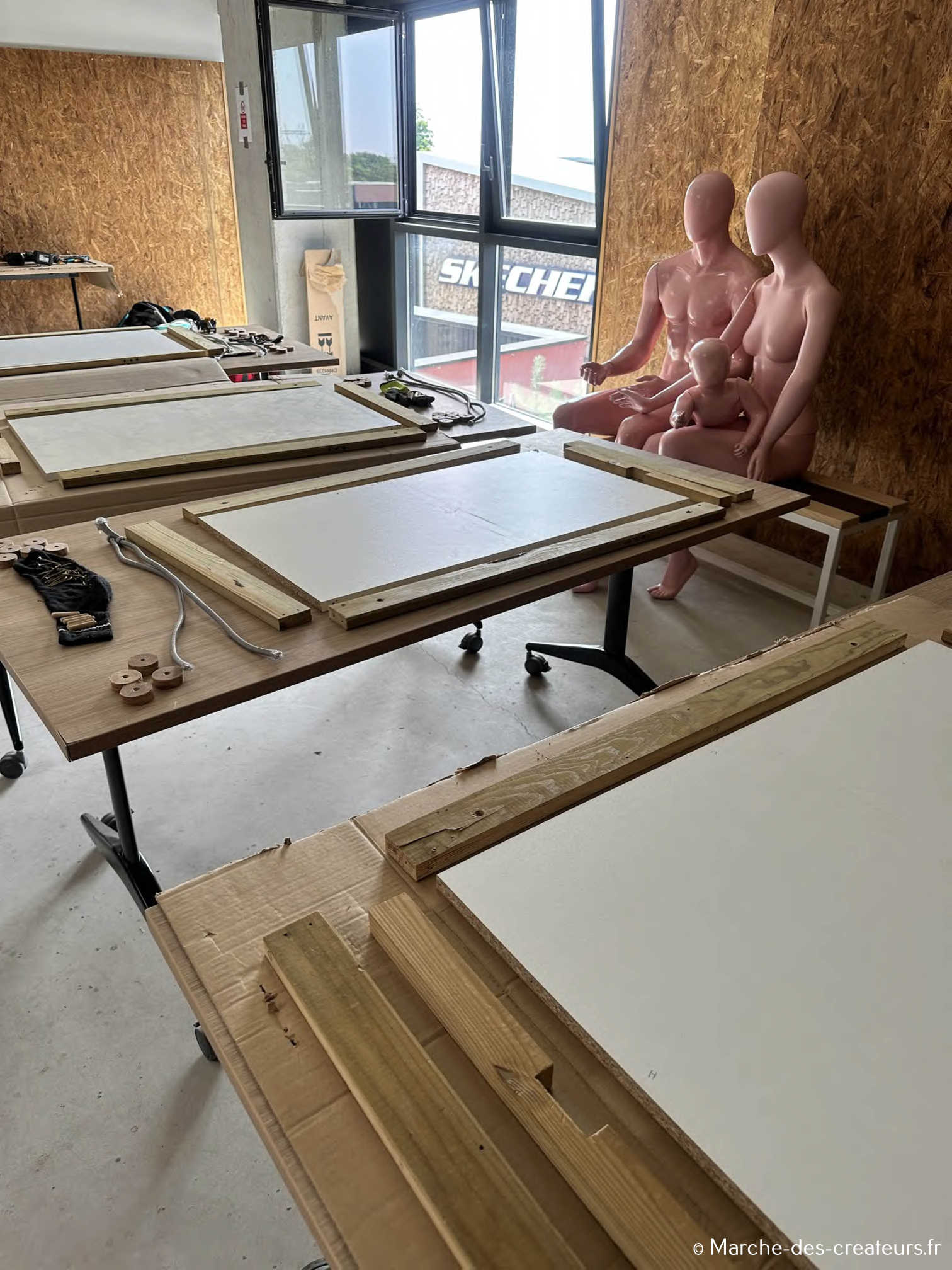 Fort Sinon Rien – Vêtements, art et mobilier recyclés