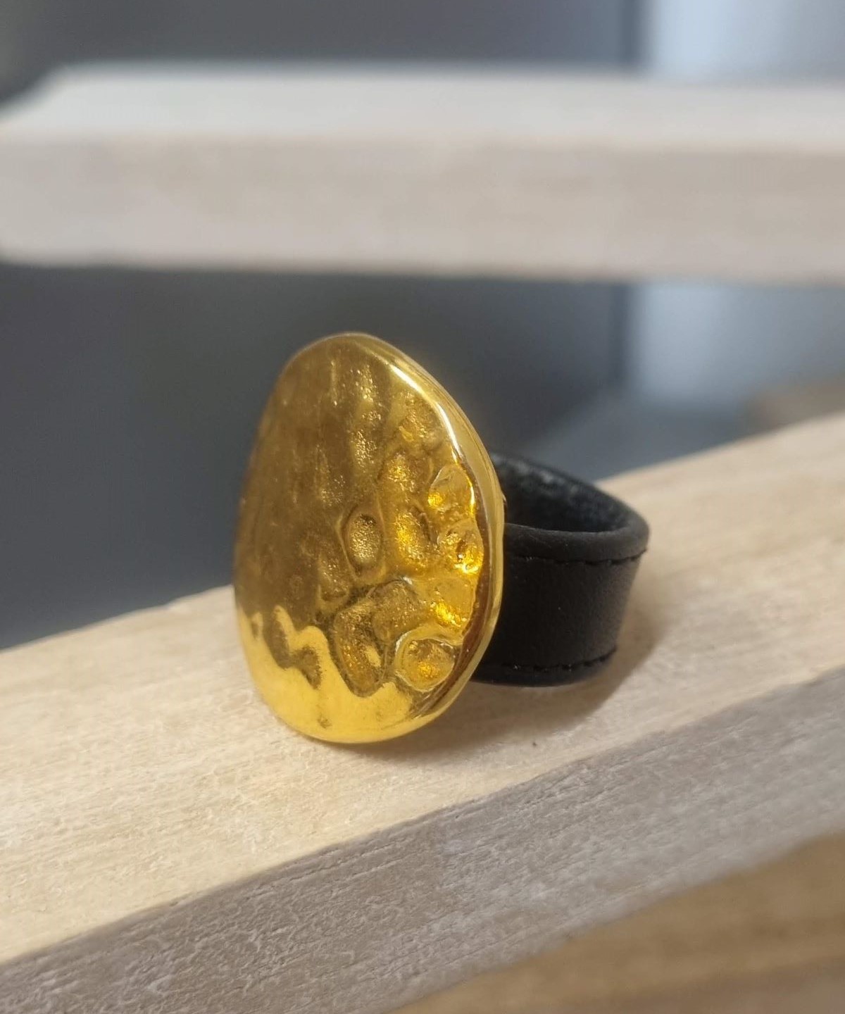 Les Bijoux que j’M – Cuir