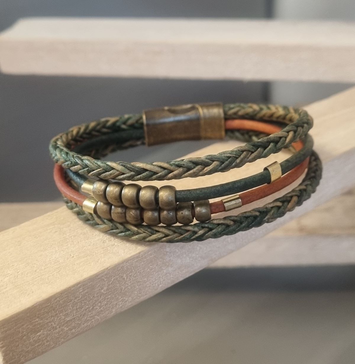 Les Bijoux que j’M – Cuir