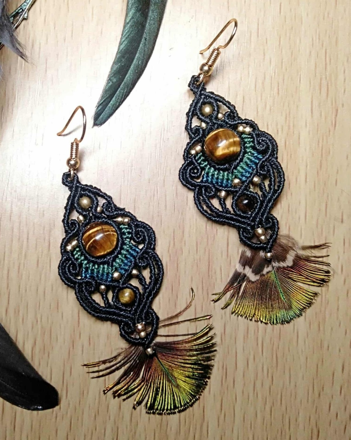 Voyages d’Automne – Bijoux micro-macramé
