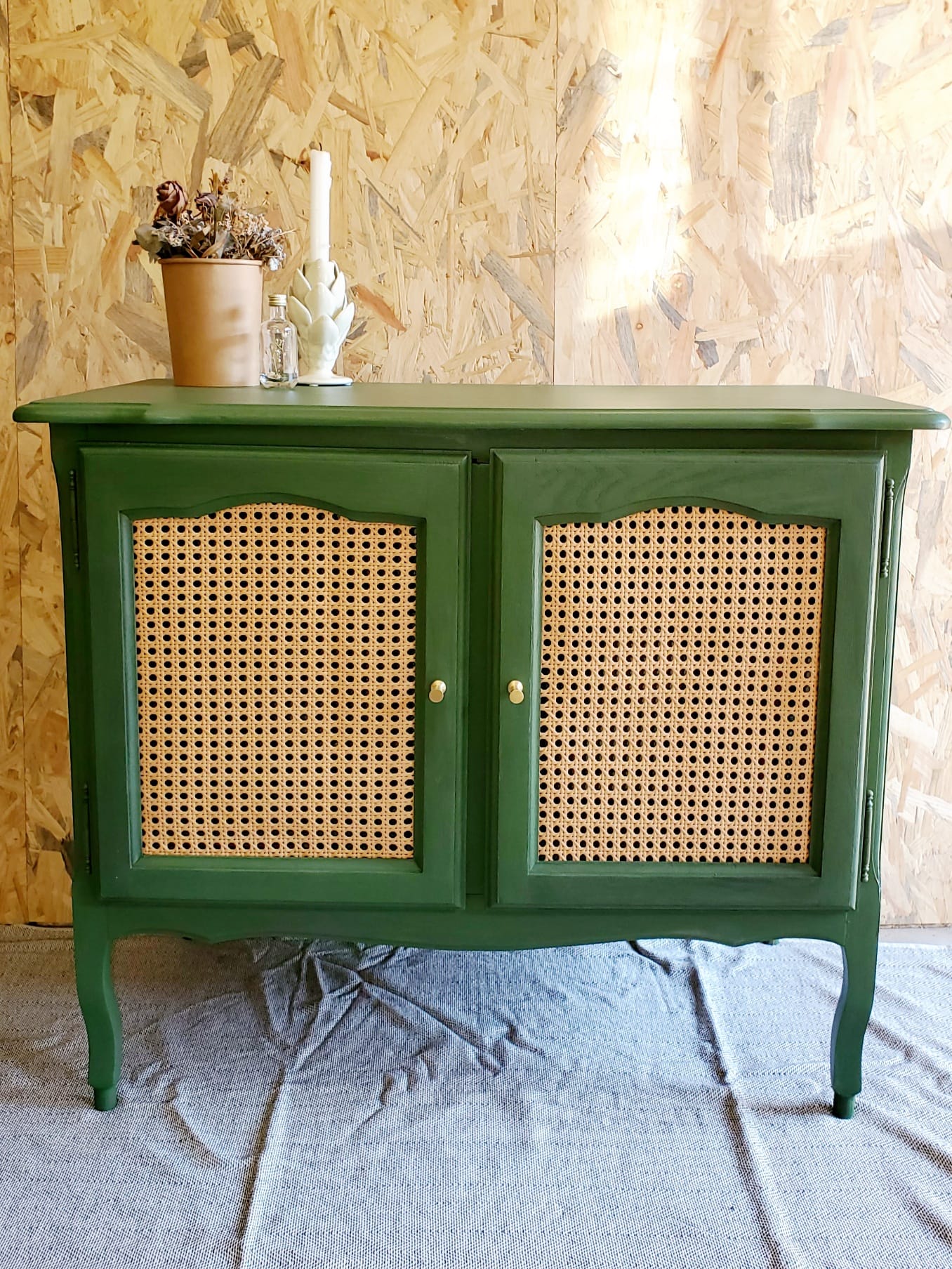 Meubles et des poussières – Mobilier